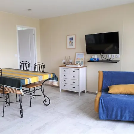 Appartement Avec Balcon Vue De Trestraou A - Ref 903